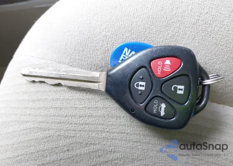 2013 Toyota Corolla Le z USA, uszkodzony, nr VIN 5YFBU4EE0DP172355